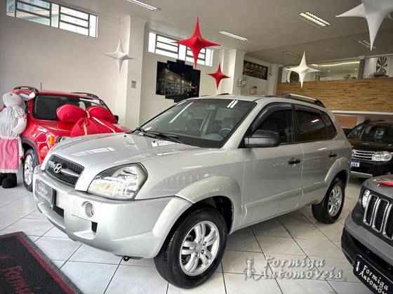HYUNDAI TUCSON 2.0 MPFI GL 16V 142CV 2WD GASOLINA 4P MANUAL